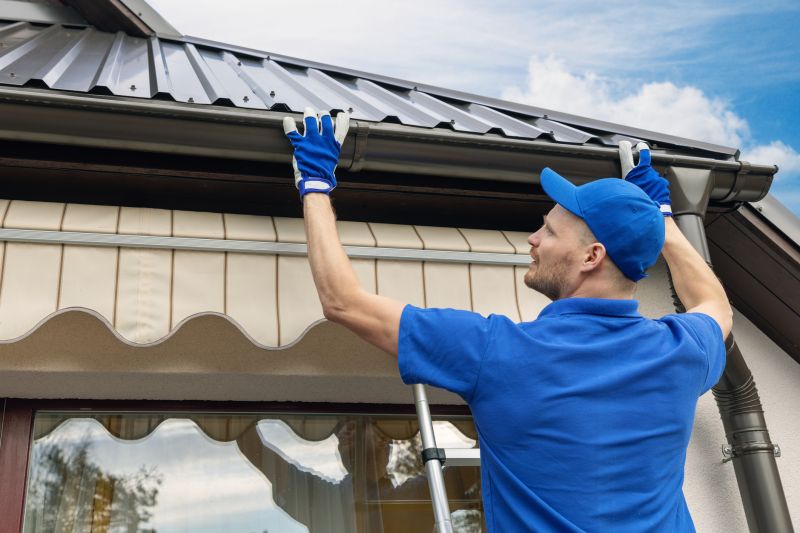 Roof Gutter Cleaning in Long Island, NY